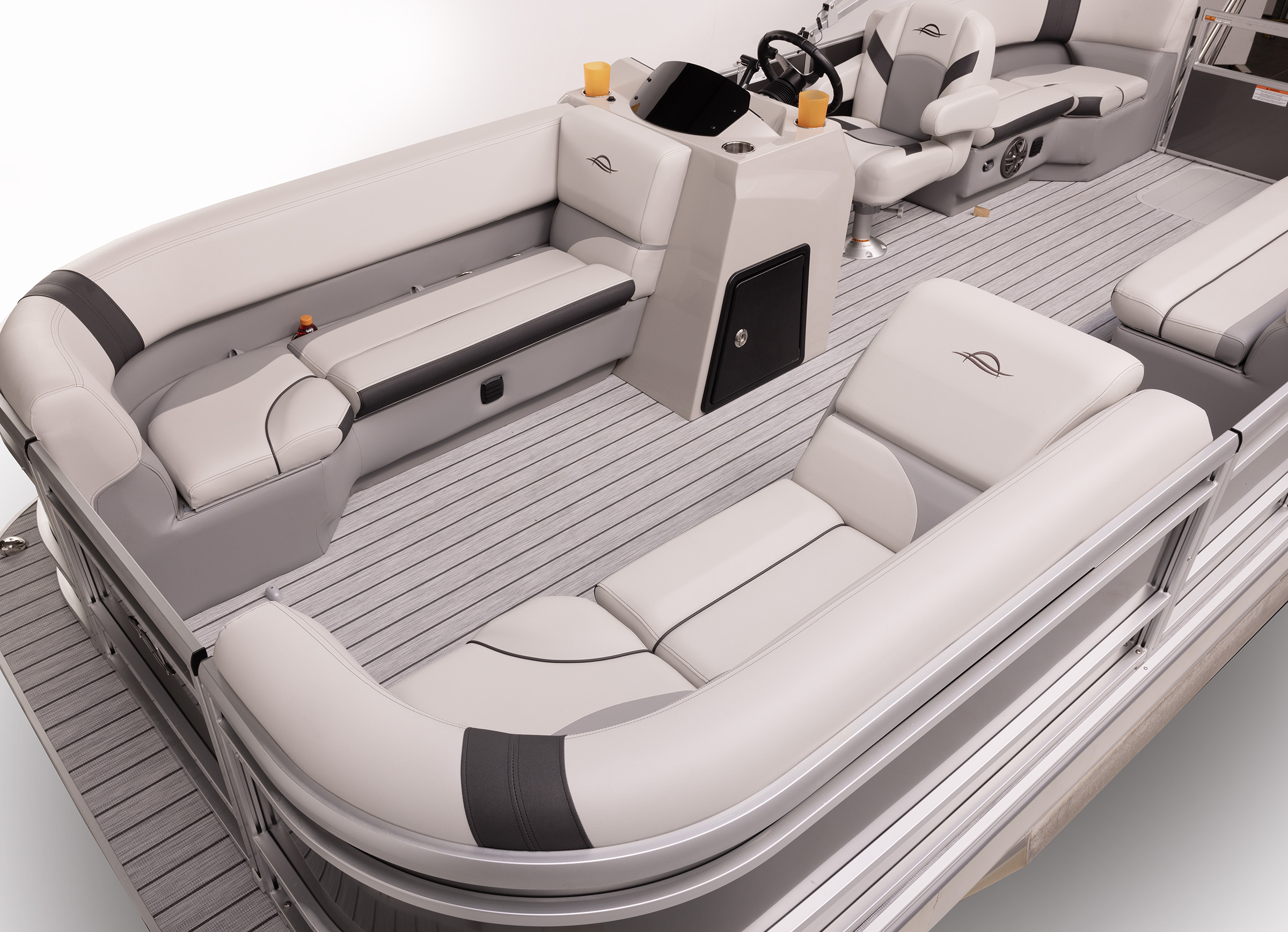 Select 320 RCX Bow Seating