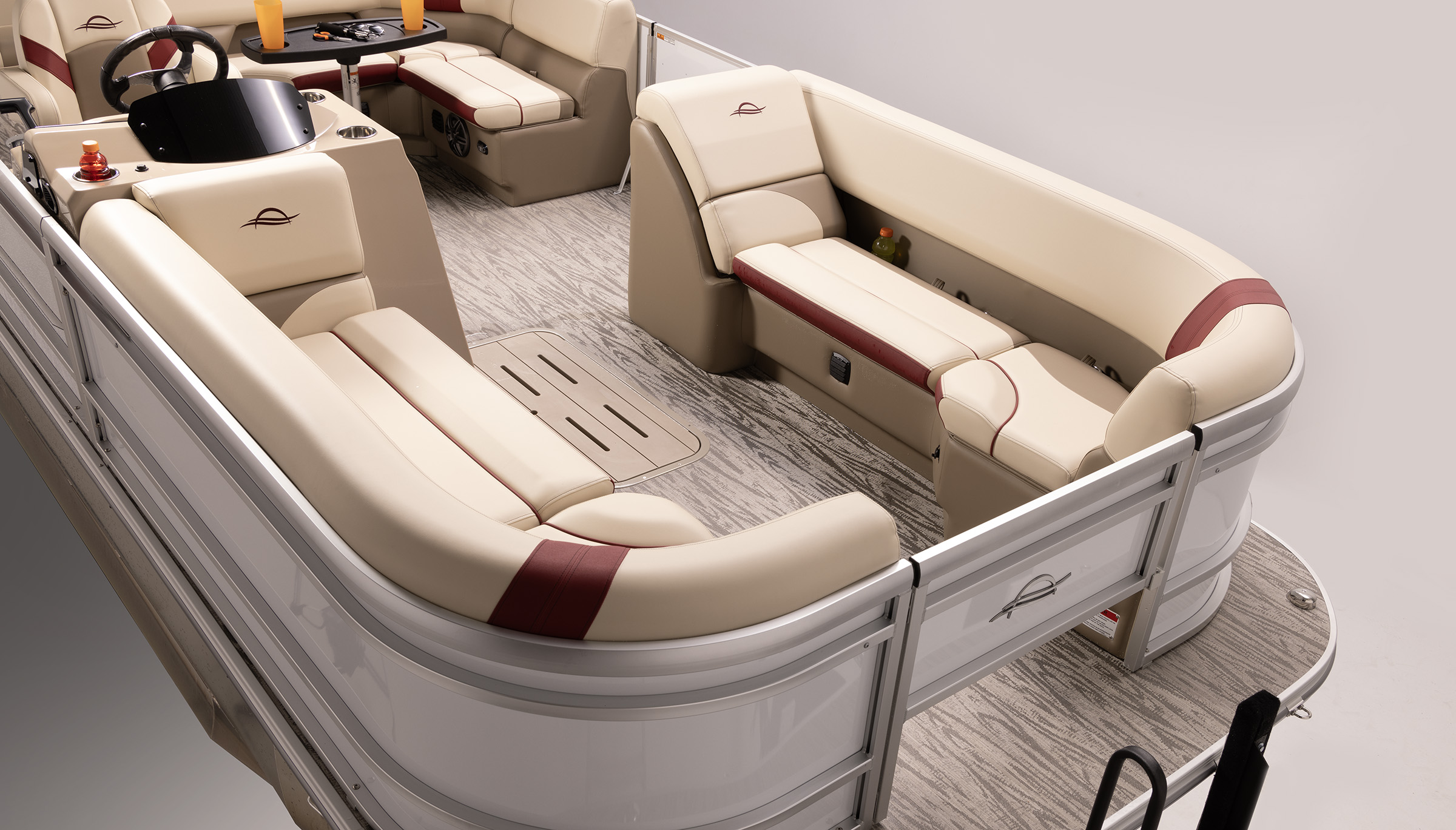 Select 322 RF Bow Seating