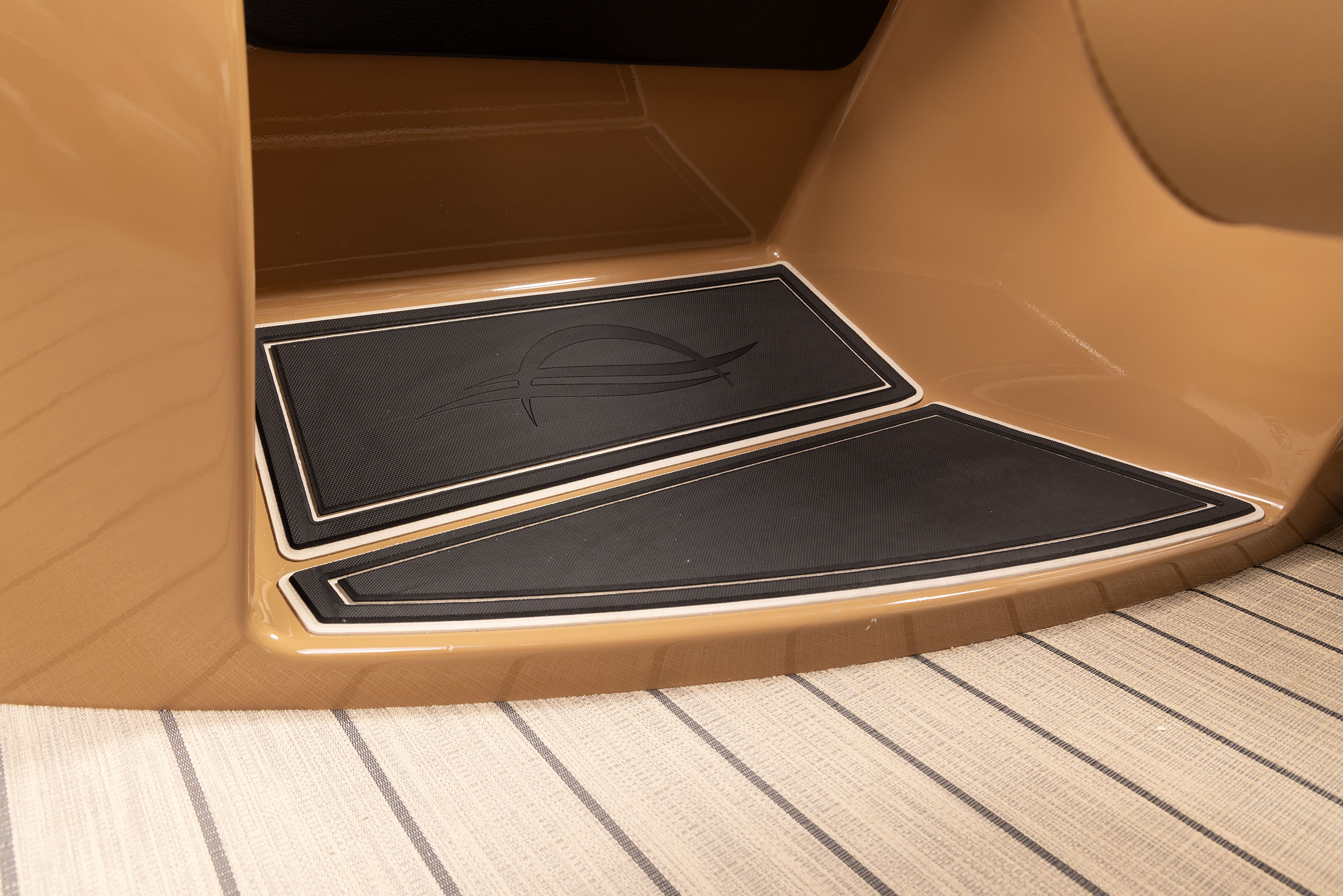 Fusion 322 C Footwell Mat